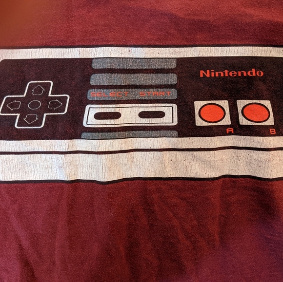 Jerzees Nintendo NES Controller T Shirt Maroon Men's Size XL - Picture 3 of 5